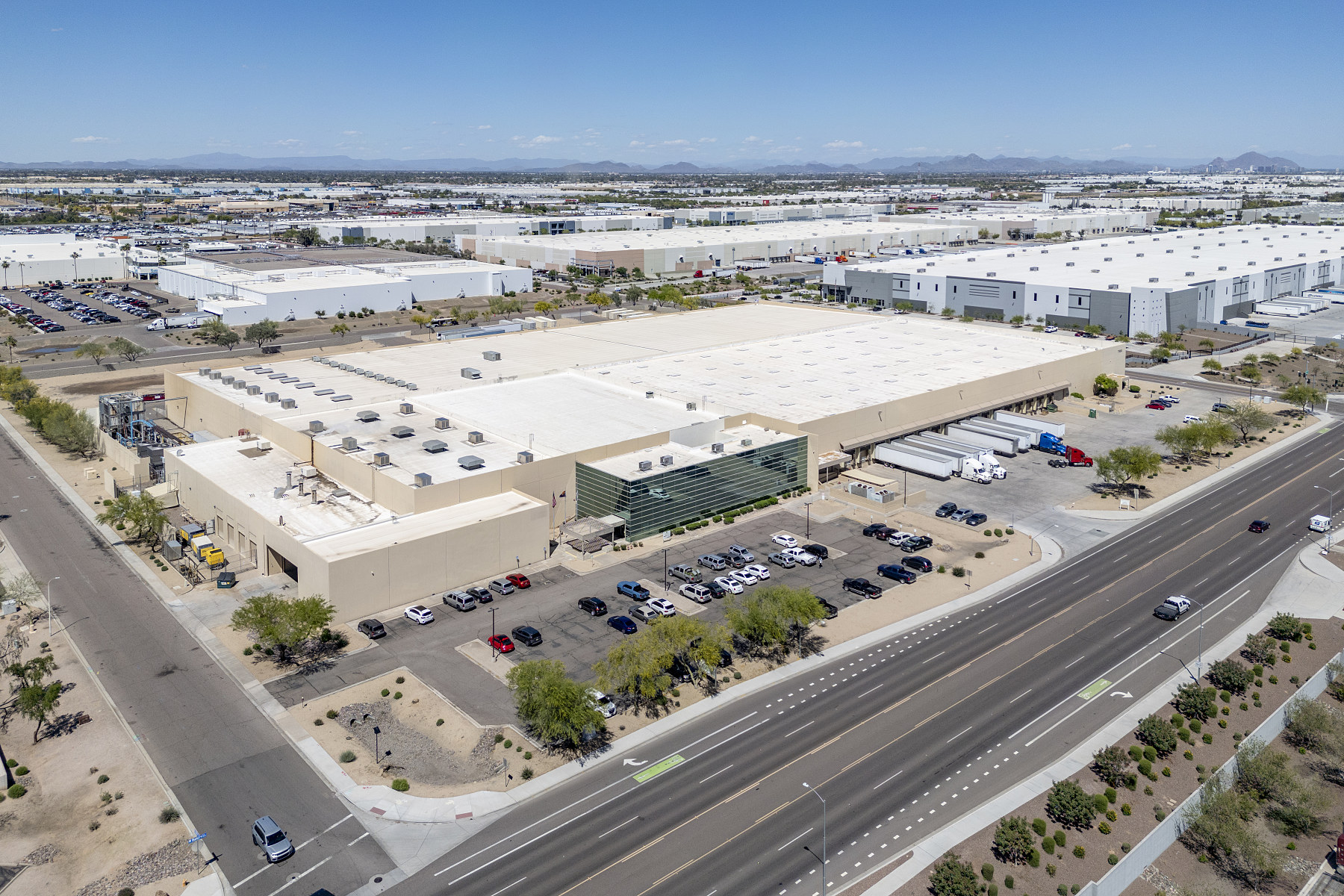 Cushman & Wakefield Advises Sale of 322,070 SF Industrial Building in Phoenix’s Southwest Valley for $48.83 million